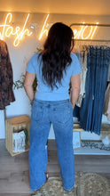 Load image into Gallery viewer, Mid Rise Dad jean by hidden jeans