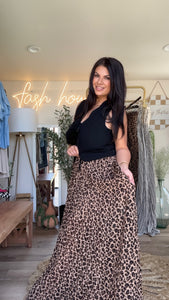 Pleated leopard skirt