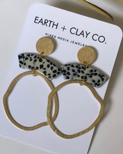Load image into Gallery viewer, Earth &amp; Clay Co Earrings